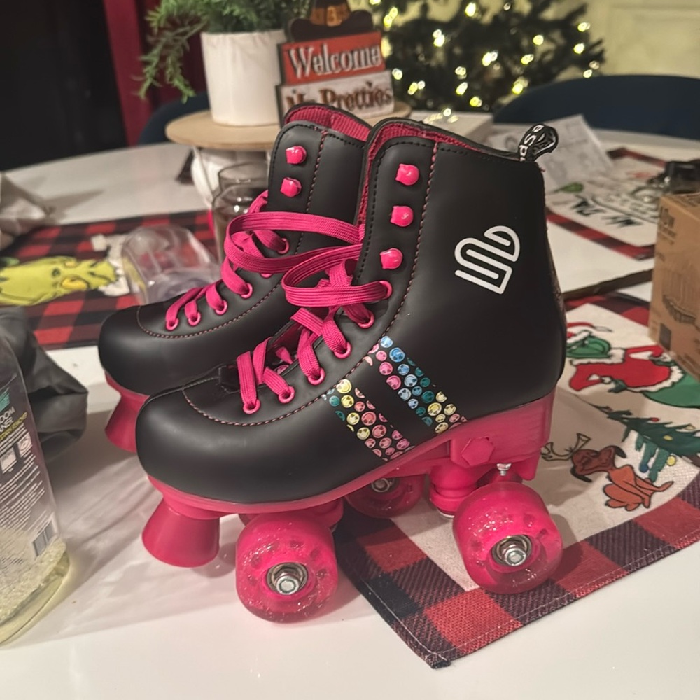 Justice ADJUSTMENTS Rollerskates